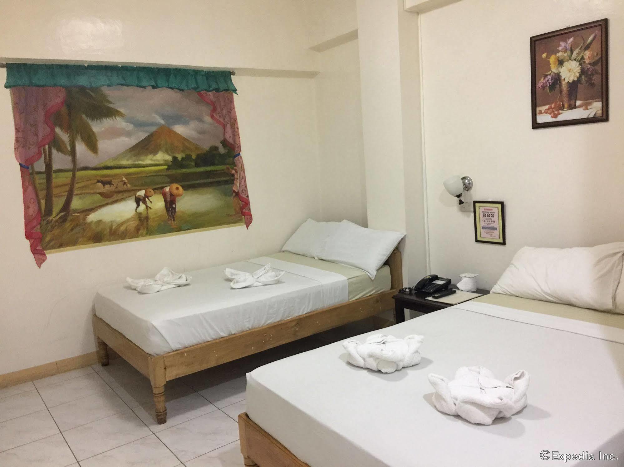 Constrell Pension House Tagbilaran City Exterior photo